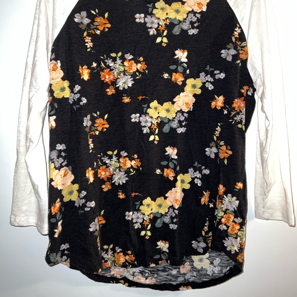Floral Baseball Tee - Picture 5 of 5